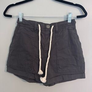 Girls/juniors SO Gray Boyfriend Shorts Size Small High Rise Utility Short